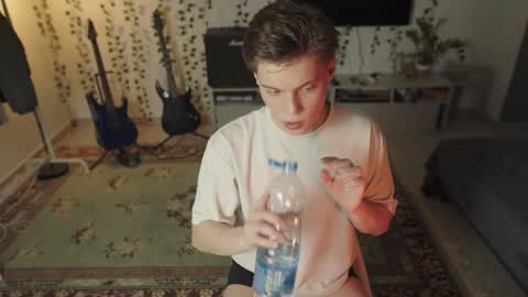 rusbradpitt online show from February 6, 4:15 pm