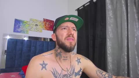 russo_fox online show from March 20, 2:04 am