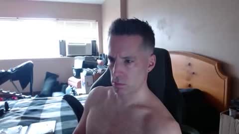 rustic_cuse_777 online show from April 13, 7:58 pm