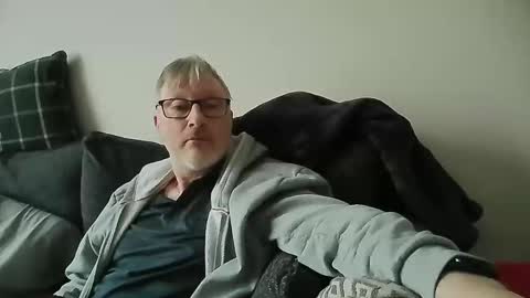 rusty69x online show from December 29, 9:28 am