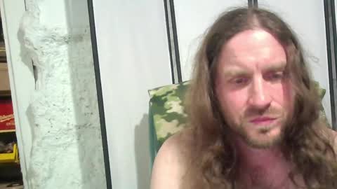 rwb1982 online show from May 8, 9:59 pm