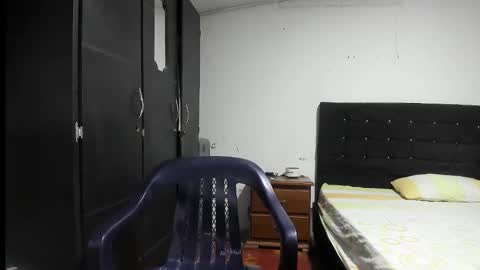 ryan_xc1 online show from December 22, 1:58 am