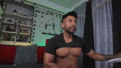 ryanboy30 online show from December 14, 9:55 pm