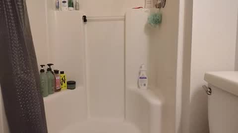 ryanihde2025 online show from February 11, 10:48 pm