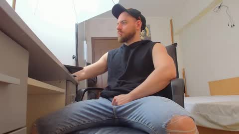 Ryanstone  online show from March 9, 5:56 am