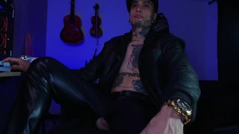 leopmonk help me reach 100 thumbs up online show from April 24, 1:41 am