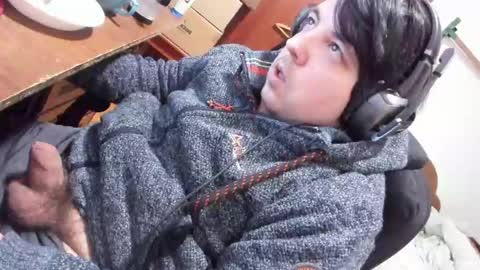 1141323  my Lord Mister Max   moms treasure online show from April 13, 4:02 am