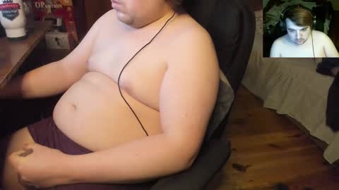 1141323  my Lord Mister Max   moms treasure online show from December 21, 2:52 am