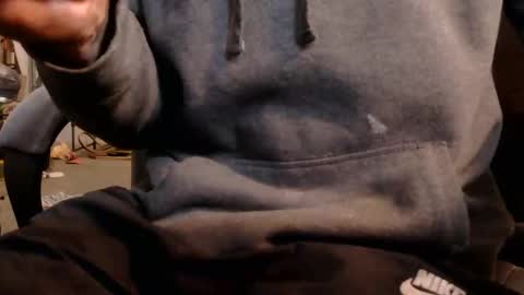 Dee online show from December 18, 8:54 am