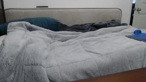 dadbod online show from March 7, 7:49 pm