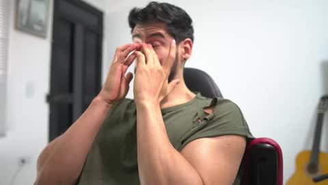 saimon  online show from November 15, 3:25 pm