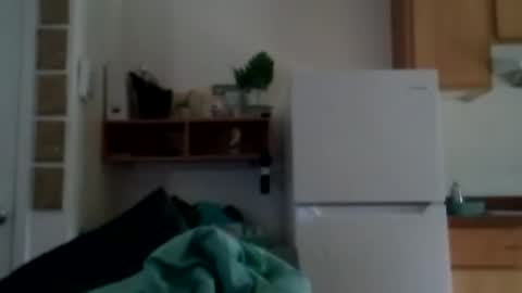 Snapshot of salis1981 chatting on October 25, 5:58 pm salis1981 online show from October 25, 5:58 pm