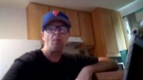 Snapshot of salis1981 chatting on October 6, 11:42 pm salis1981 online show from October 6, 11:42 pm