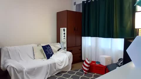 Snapshot of salis1981 chatting on February 4, 7:00 pm salis1981 online show from February 4, 7:00 pm