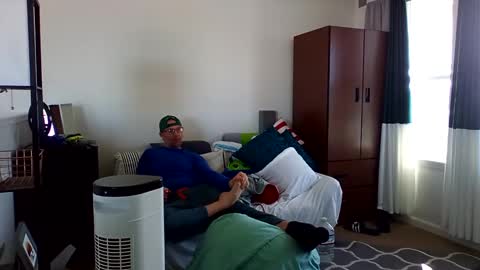 Snapshot of salis1981 chatting on March 7, 10:32 pm salis1981 online show from March 7, 10:32 pm