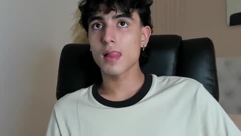 salvatore  online show from January 18, 11:55 pm