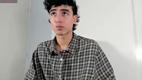 Snapshot of salvatore_montt chatting on March 1, 9:48 pm salvatore_montt online show from March 1, 9:48 pm