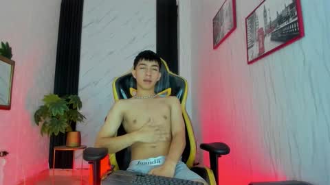 S A M online show from October 11, 8:57 pm