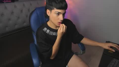 Sam online show from September 11, 1:21 pm