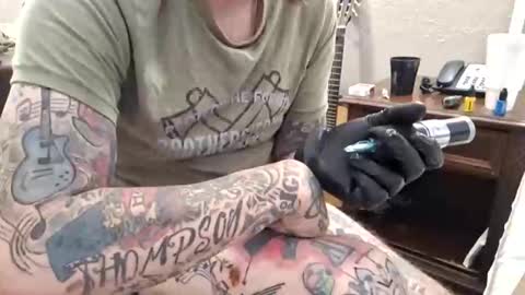 Snapshot of samboiamtho chatting on February 13, 5:48 am samboiamtho online show from February 13, 5:48 am