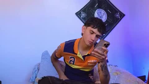 samevansx online show from January 9, 7:30 pm