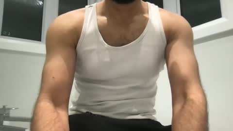 Sam W dick strip tease online show from December 27, 10:59 pm