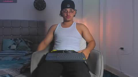 samxx_muscle online show from December 3, 2:01 pm