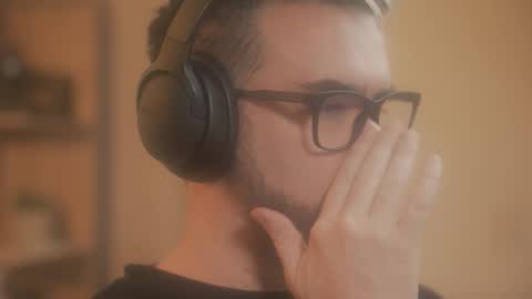 Sanders online show from March 10, 4:40 am