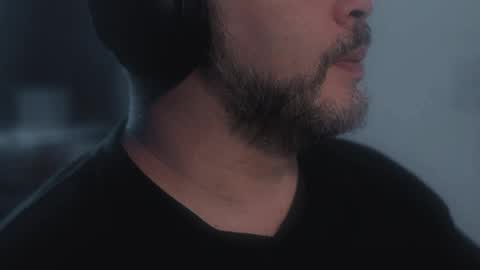 Sanders online show from April 21, 5:02 am