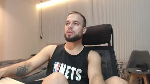 DeAlex online show from November 12, 7:41 pm