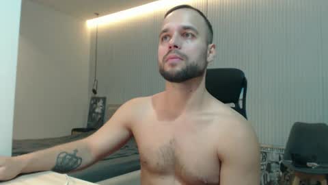 DeAlex online show from October 4, 1:16 pm