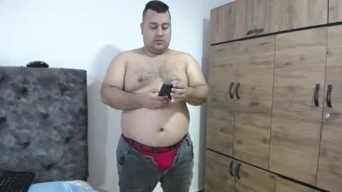 Snapshot of santi_hothot chatting on October 25, 8:32 pm Santiago online show from October 25, 8:32 pm