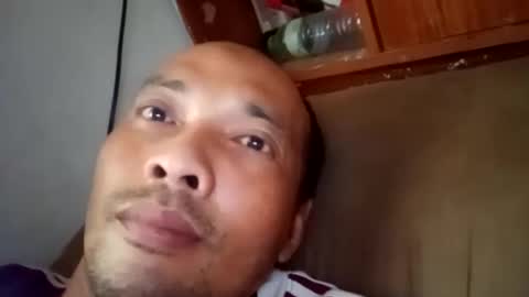 santichai561323 online show from April 22, 9:47 am