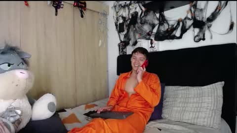 Santii online show from October 29, 1:14 pm