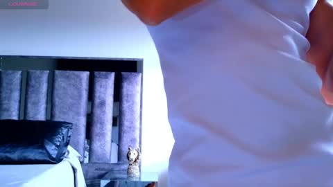 Santiago Seans online show from June 4, 2:34 pm