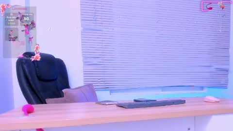 Santiago Carrington online show from April 20, 3:25 pm