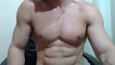 saradorj92 online show from January 31, 9:46 pm