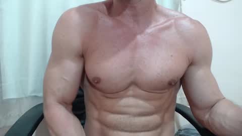 saradorj92 online show from October 23, 7:28 pm