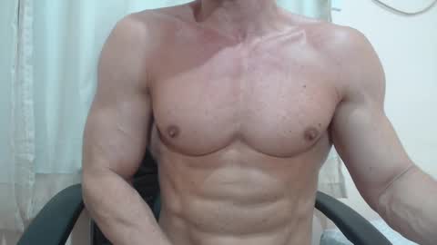 saradorj92 online show from November 6, 1:08 am