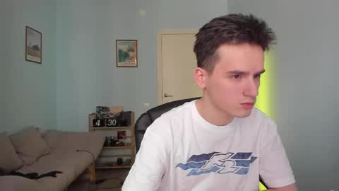 Thomas brunette and Alex blond online show from March 2, 7:10 am