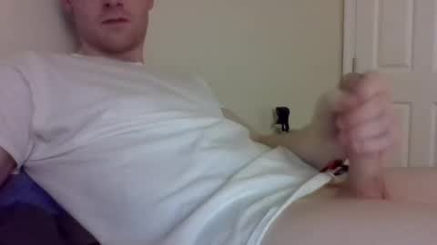 Snapshot of scooter912 chatting on February 17, 1:04 am scooter912 online show from February 17, 1:04 am