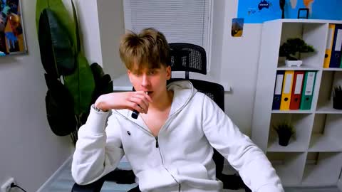 Scott online show from January 15, 9:50 pm