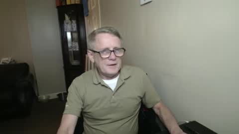 James online show from October 31, 4:43 pm