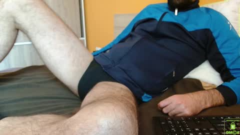 Snapshot of scotty_98 chatting on October 13, 11:05 am scotty_98 online show from October 13, 11:05 am