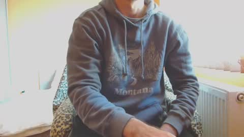 Snapshot of scotty_98 chatting on December 29, 12:34 pm scotty_98 online show from December 29, 12:34 pm