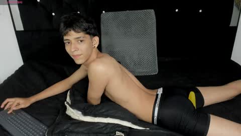 Sebastian Alvarez online show from April 5, 7:16 am