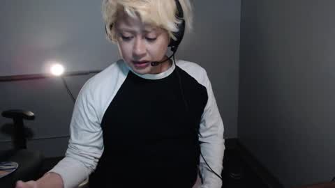 Sebastian online show from February 9, 10:53 am