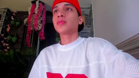 Sebastian online show from April 19, 4:01 am