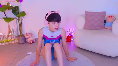sebby online show from October 9, 8:36 pm