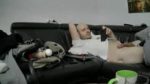 Snapshot of seeebi chatting on December 28, 5:44 am Sebastian online show from December 28, 5:44 am